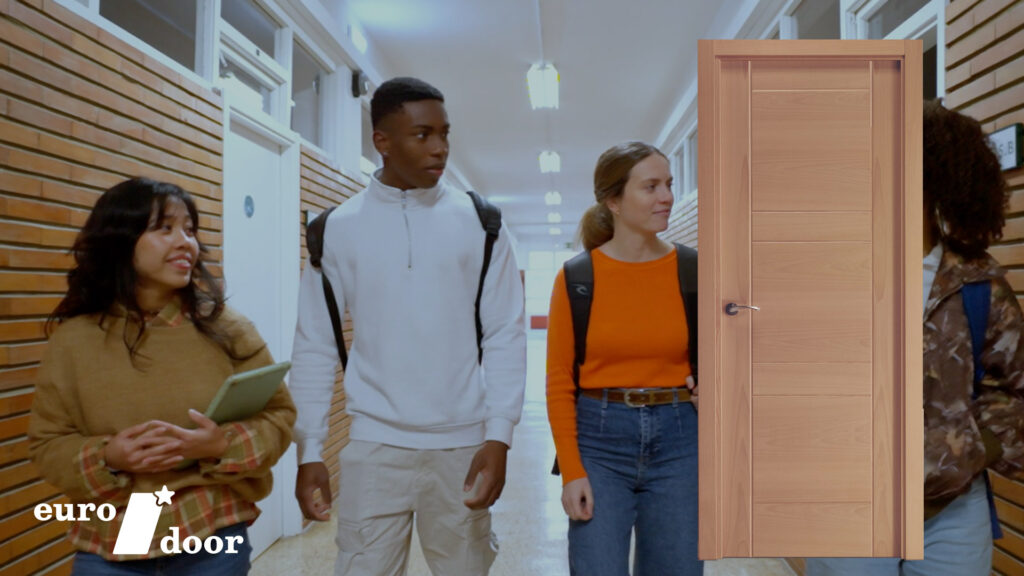 Puertas de madera para colegios e institutos – Fabricación nacional y soluciones a medida